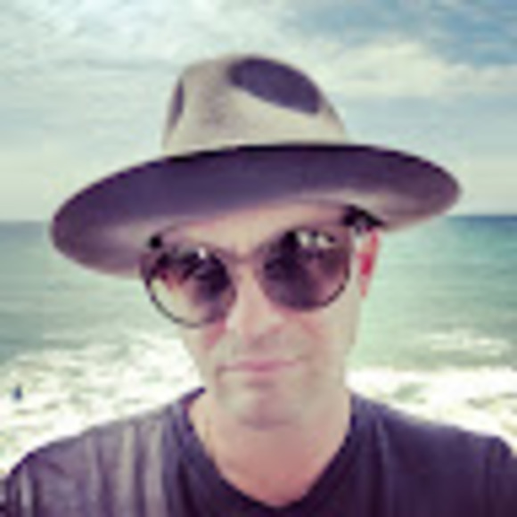 Meet your Posher, Max - Picture 1 of 1